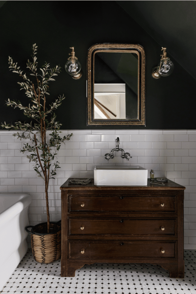 Blackbuck Ridge guest bathroom by Jessa Myer Interiors & Myer & Co. Signature Homes